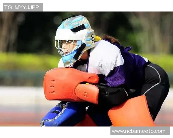 杨静独家分享飞盘技巧与心得体会助你轻松掌握这项运动的乐趣与魅力 杨静独家分享飞盘技巧与心得体会助你轻松掌握这项运动的乐趣与魅力