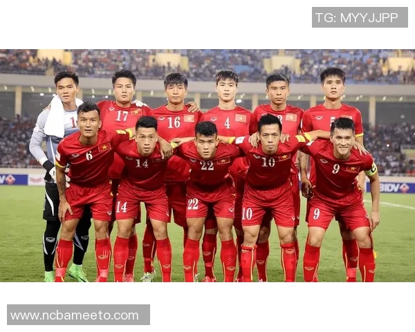 南京足球队荣登足球战术排行榜第十名展现出色战术实力与团队协作能力